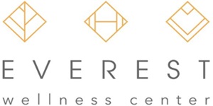 Logo del gimnasio Everest Wellness Center