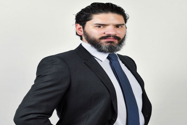 Mejores urólogos en CDMX - Perfil profesional del Dr. Rodrigo León