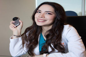 Dra. Alejandra Dagdug Villegas en su consulta médica privada 