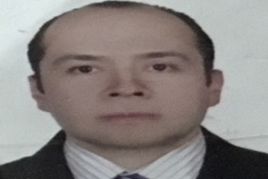 Foto del Dr. Víctor Ochoa Pérez, cardiólogo especialista en el tratamiento de cardiopatías congénitas en adultos