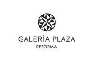 Hoteles con alberca en CDMX - Logo de Hotel Galería Plaza Reforma, el cual cuenta con una alberca en la azotea con vistas panorámicas de Ciudad de México