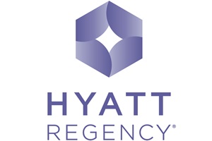 Hoteles con alberca en CDMX - Logo de Hyatt Regency Mexico City, hotel con una amplia alberca al aire libre y climatizada