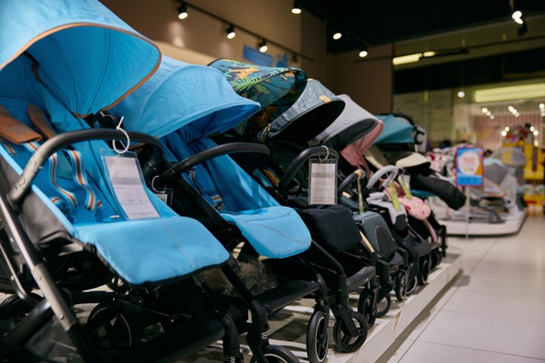 Tiendas de carriolas para bebé - Diferentes modelos de carriolas y cochecitos para bebé en una tienda de carriolas en CDMX