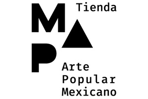 Tiendas de ropa artesanal mexicana - Logo de Tienda del Museo de Arte Popular (MAP), exhibicón de prendas de diferentes artesanos en CDMX