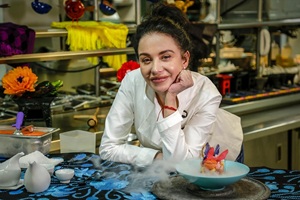 Chefs de ratatouille - Martha Ortiz, ha llevado la gastronomía mexicana a nuevas alturas con una fusión perfecta de la cocina francesa y mexicana