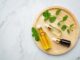 Homeópatas - Vista lateral de frascos con soluciones naturales que tienen efectos curativos recetados por los mejores homeópatas en CDMX