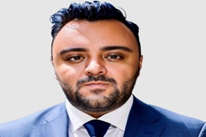 Dr. Manuel Oyosa Álvarez