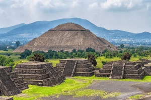 Teotihuacán de los destinos turísticos de CDMX