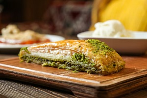 Baklava con burrata