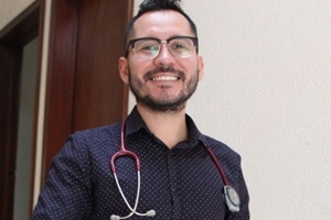 Dr. Daniel Uribe Cortés