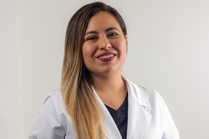 Doctores de injerto de cabello CDMX - Dra. Brenda Guerrero Valdez