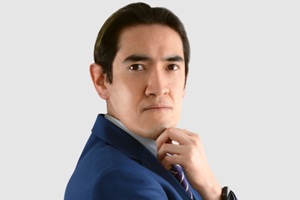 Mejores cirujanos capilares CDMX - Dr. Rafael Estrada Avilés